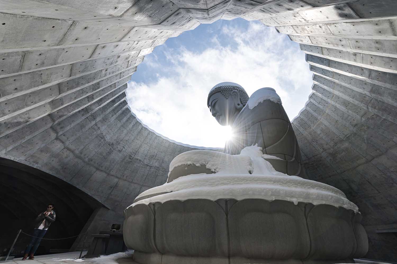 buddha, sapporo, tadaoando