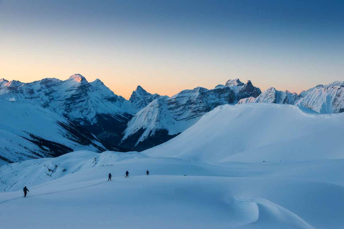 Skitourengruppe, Berge-Sonnenaufgang, Vorarlberg